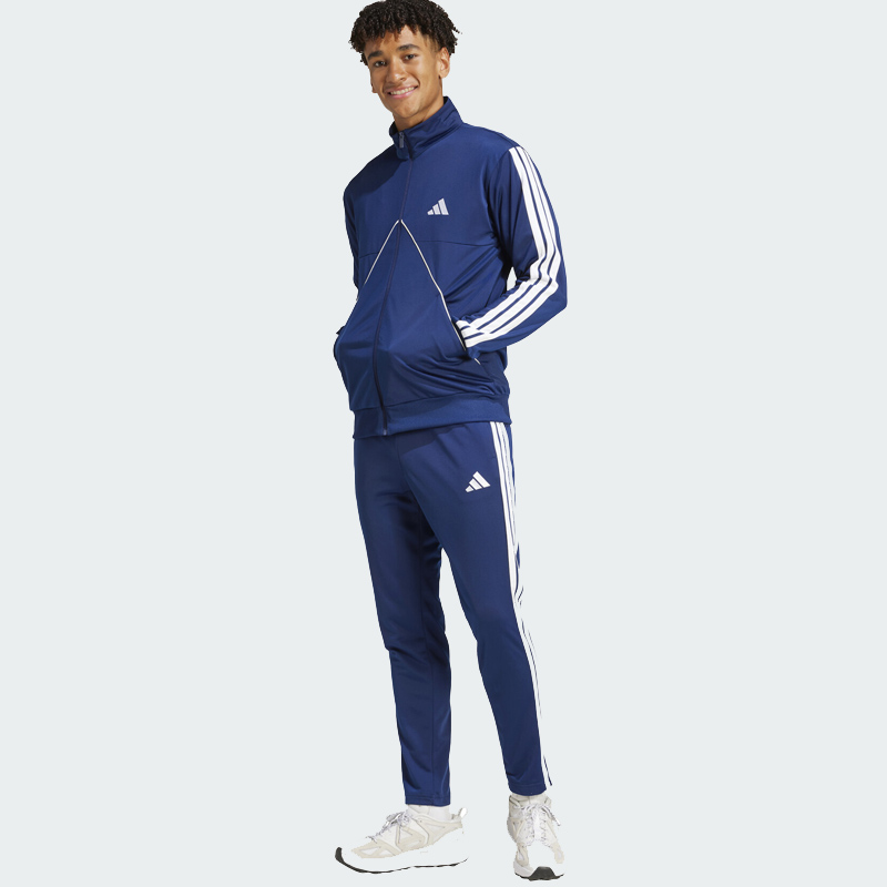 Best Tracksuit Manufacturers in the USA