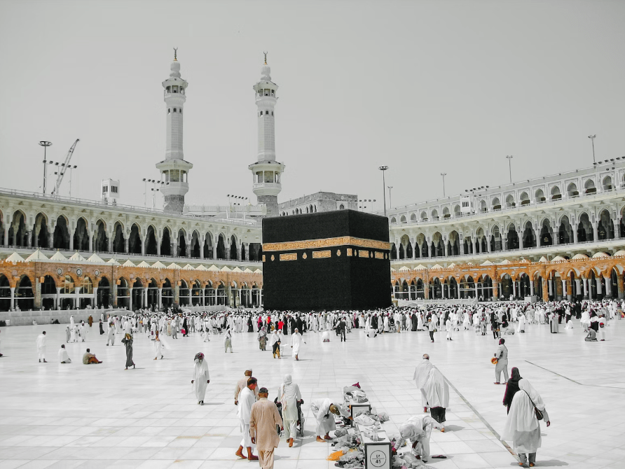 Easter Umrah Packages UK | Exclusive Deals Guide